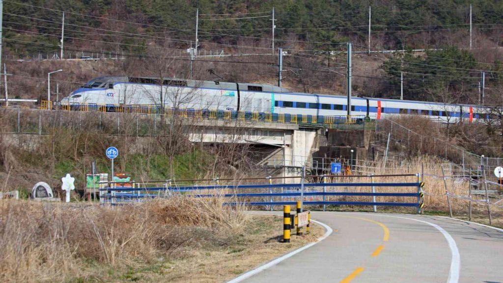 A picture of the KTX near the city of Yangsan in South Korea.