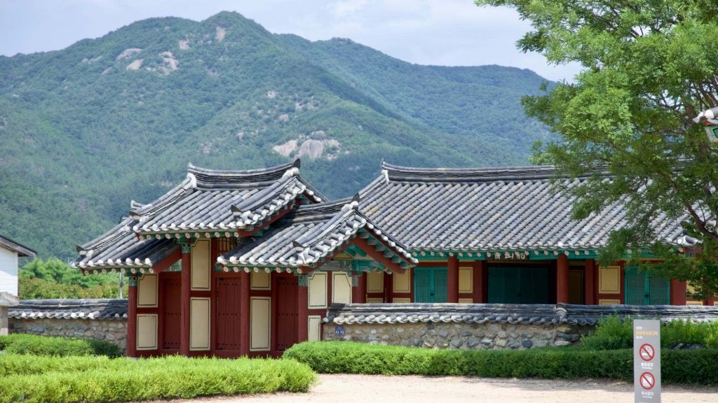 Nakdonggang Bike Path - Changnyeong Busan - Gayajinsa Temple (Front Close)