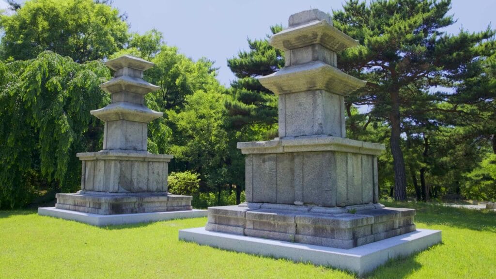 A picture of the pagoda Garden at National Museum of Korea (국립중앙박물관) in Seoul, South Korea.
