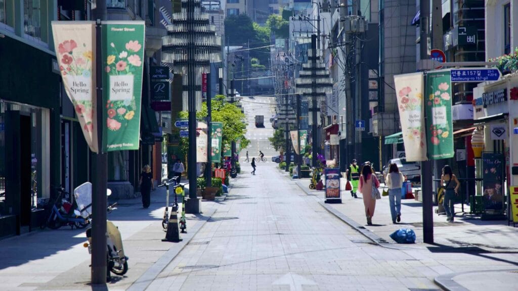 A picture of Apgujeong Rodeo Street (압구정 로데오거리) in the Gangnam District’s Apgujeong Neighborhood in Seoul, South Korea.