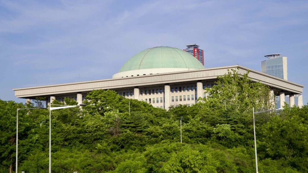A picture of the National Assembly Building (국회의사당) in Yeouido Hangang Park (여의도한강공원) in Seoul, South Korea.