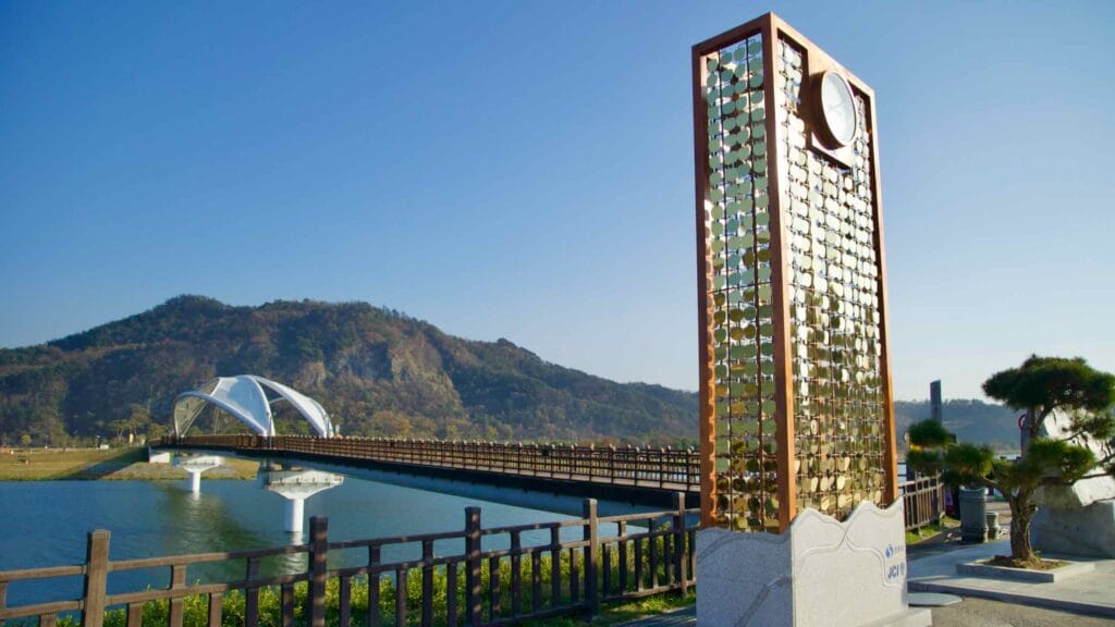 A picture of Gyeongcheon Bridge leading to Gyeongcheon Island Park near Sangju City, South Korea.