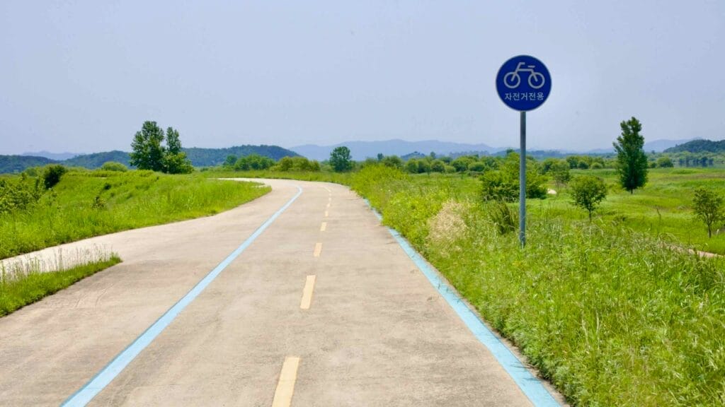 cycling tourism