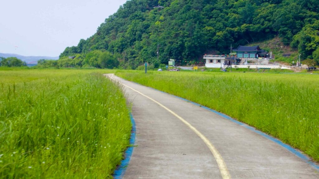 cycling tourism