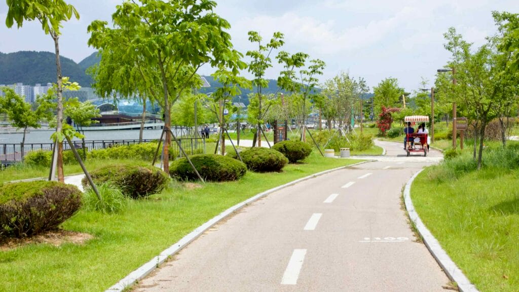 cycling tourism