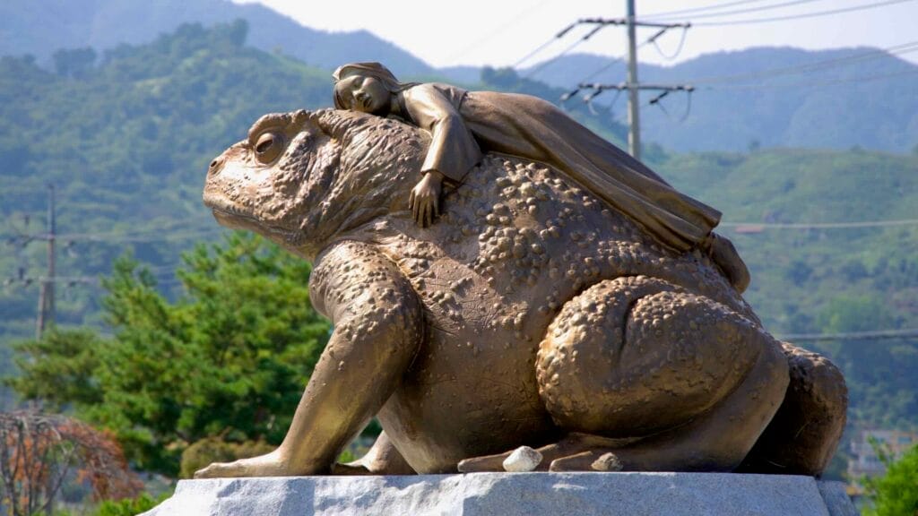The Seomjin River Toad Memorial commemorates the legend of toads scaring away Japanese invaders.