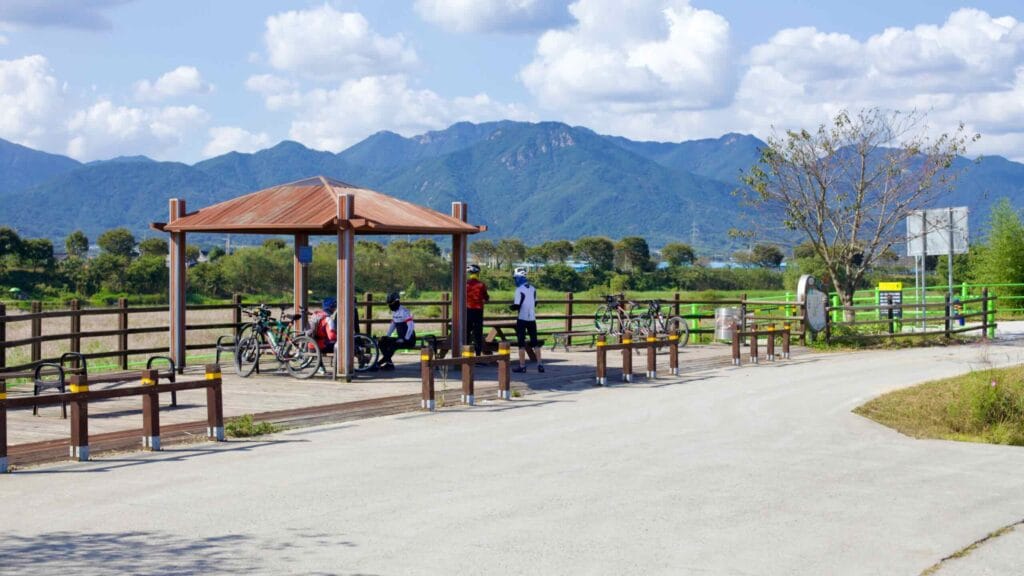 cycling tourism