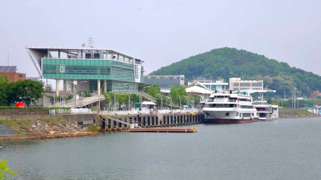 Ara Waterway