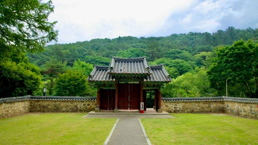 temple gate