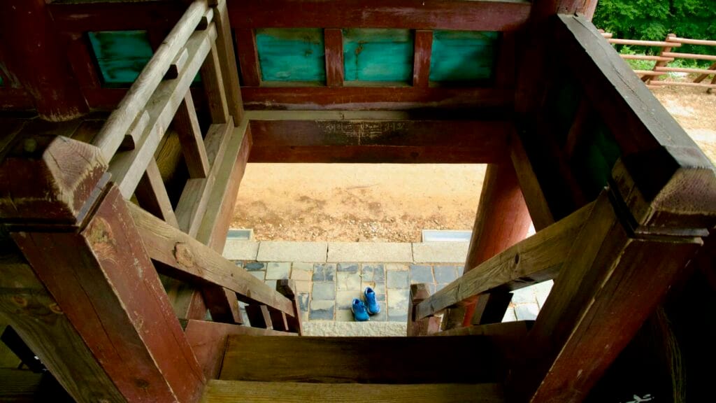 steps