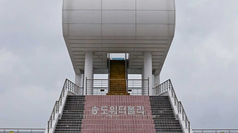 East-Coast-2-Yeongdeok-Pohang-Songdo-Beach-Observatory-Front-1