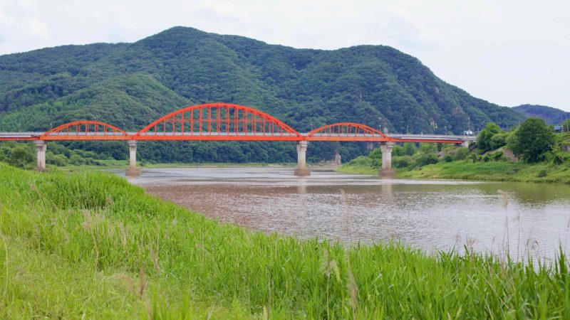 red bridge