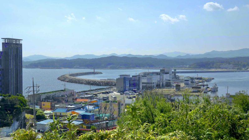 A picture of Jukbyeon Port (죽변항) along the Gyeongbuk (East Coast) Bicycle Path (동해안자전거길 (경북)) in Uljin County (울진군), South Korea.