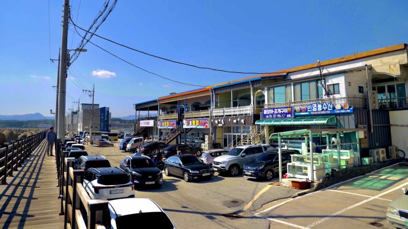 A picture of Jukbyeon Port (죽변항) along the Gyeongbuk (East Coast) Bicycle Path (동해안자전거길 (경북)) in Uljin County (울진군), South Korea.