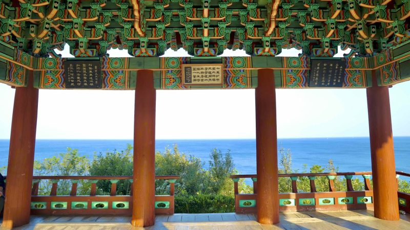 A picture of Mangyang Pavilion (망양정) along the Gyeongbuk (East Coast) Bicycle Path (동해안자전거길 (경북)) in Uljin County (울진군), South Korea.