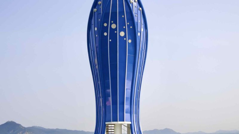 A picture of the whale observatory at Goraebul Beach (고래불해수욕장) in Yeongdeok County, South Korea.
