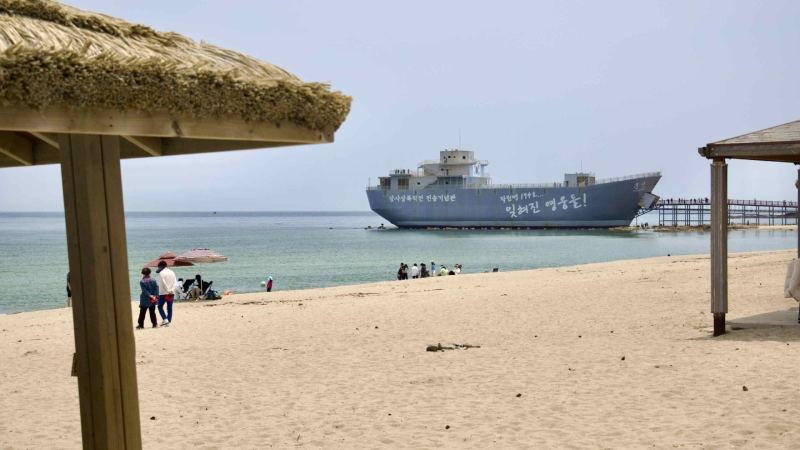 A picture of Jangsa Beach (장사해변) in Yeongdeok County, South Korea.