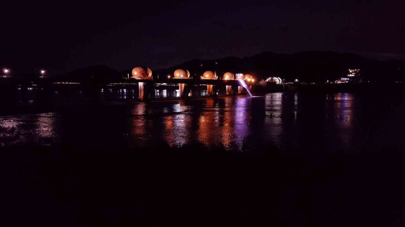 A picture of the Ipo Weir on the Hangang Bike Path in Yeoju, South Korea.