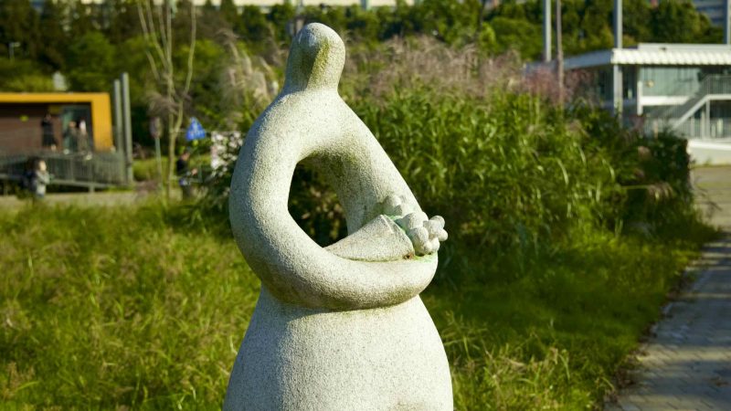 A picture of Han River "Heung" Project sculptures in Jamwon Hangang Park (잠원한강공원) in Seoul, South Korea.