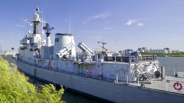 A picture of Seoul Battleship Park (서울함 공원) in Mangwon Hangang Park (망원한강공원) in Seoul, South Korea.