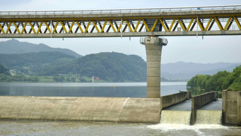 A picture of Dalseong Weir (달성보) on the Nakdonggang Bike Path (낙동강자전거길) along the Nakdong River in Dalseong County, South Korea.