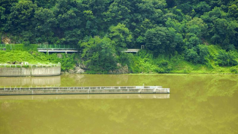 A picture of Dalseong Weir (달성보) on the Nakdonggang Bike Path (낙동강자전거길) along the Nakdong River in Dalseong County, South Korea.