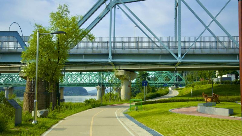 A picture of the Bridge of Patriotism (호국의다리) in Waegwan Town along the Nakdonggang Bike Path.