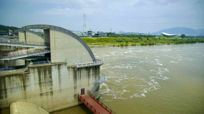 A picture of Gangjeong Goryeong Weir (강정고령보) along the Nakdong River in Daegu, South Korea.