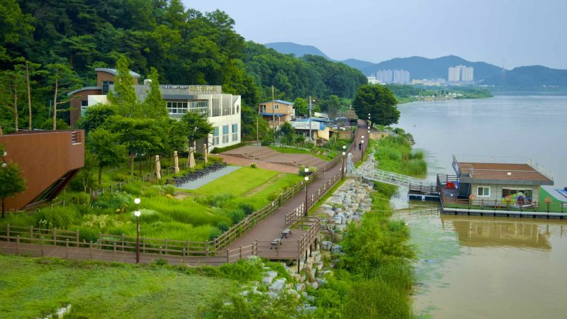 A riverside park along the bike path in Gumi City along the Nakdonggang Bike Path.