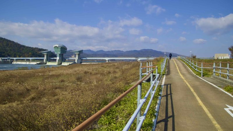 A picture of Gumi Weir (구미보) on the Nakdong River in Gumi City, South Korea.