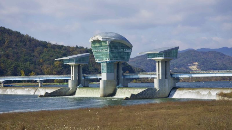 A picture of Gumi Weir (구미보) on the Nakdong River in Gumi City, South Korea.