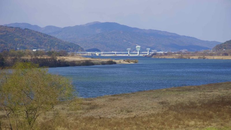 A picture of Gumi Weir (구미보) on the Nakdong River in Gumi City, South Korea.