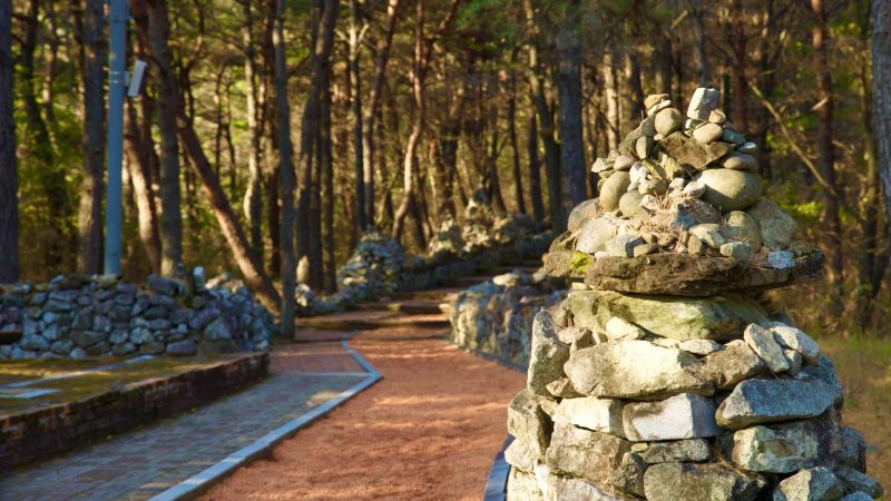 A picture of Gyeongcheondae Terrace (경천대) along the Nakdong River in Sangju City, South Korea.