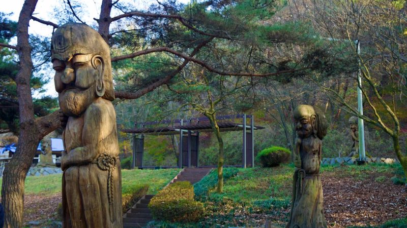 A picture of Gyeongcheondae Terrace (경천대) along the Nakdong River in Sangju City, South Korea.