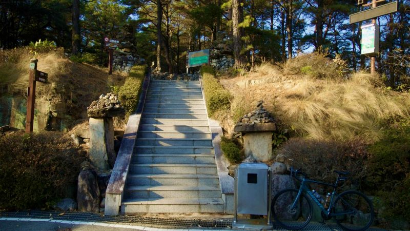 A picture of Gyeongcheondae Terrace (경천대) along the Nakdong River in Sangju City, South Korea.