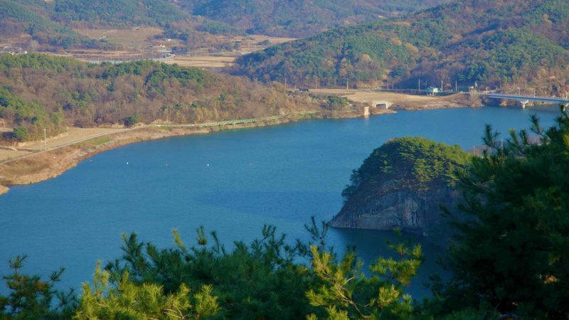 A picture of Gyeongcheondae Terrace (경천대) along the Nakdong River in Sangju City, South Korea.