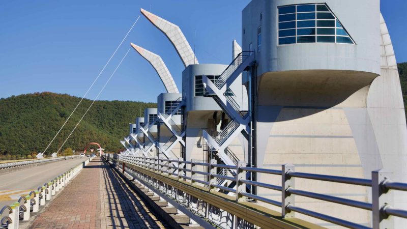 A picture of the Hapcheon Changnyeong Weir (합천창녕보) in Hapcheon and Changnyeong Counties, South Korea.