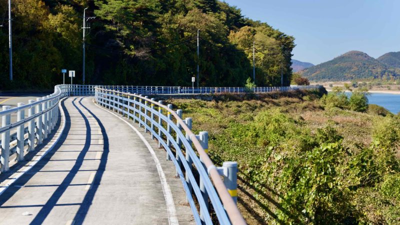A picture of the Nakdonggang Bike Path and Nakdong River in Hapcheon County, South Korea.