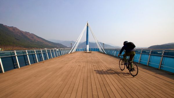 A picture of Dalseong Weir (달성보) on the Nakdonggang Bike Path (낙동강자전거길) along the Nakdong River in Dalseong County, South Korea.