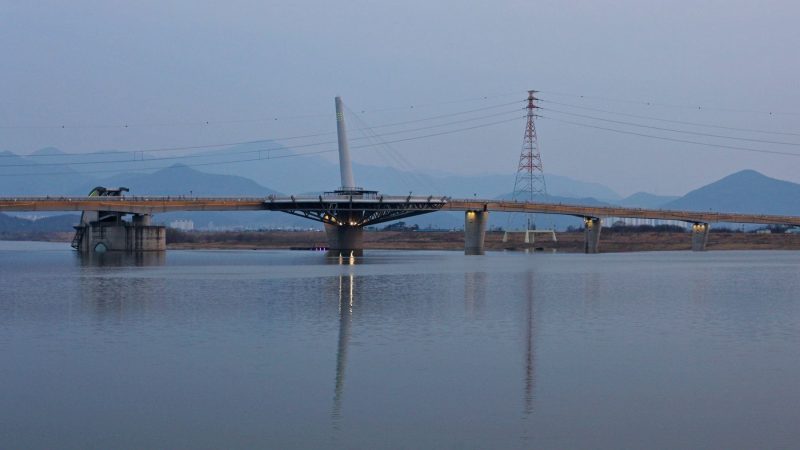A picture of Gangjeong Goryeong Weir (강정고령보) along the Nakdong River in Daegu, South Korea.