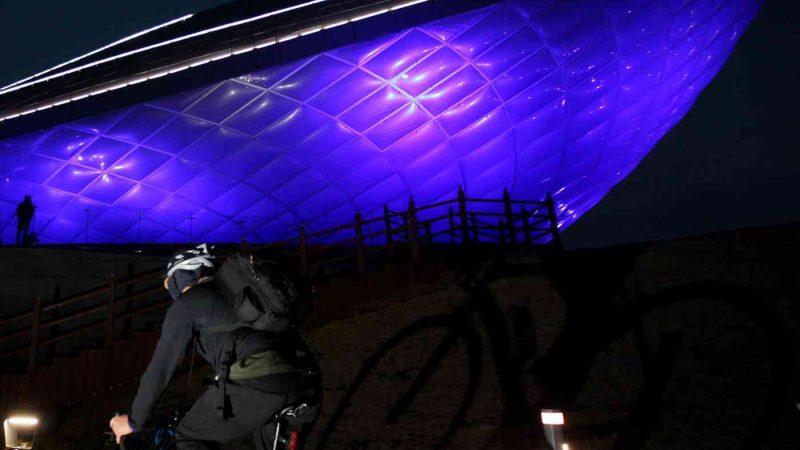 A picture of The ARC Cultural Center (디아크문화관) along the Nakdonggang Bike Path and Nakdong River in Daegu, South Korea.