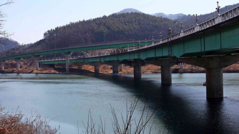 A picture of the Dal Stream on the south end of downtown Chungju, South Korea.